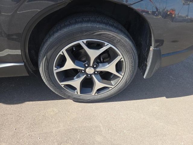 Photo of 2016 Dark Gray Metallic Subaru Forester