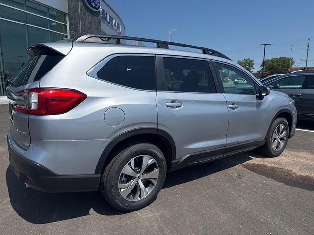 Photo of 2025 Ice Silver Metallic Subaru Ascent