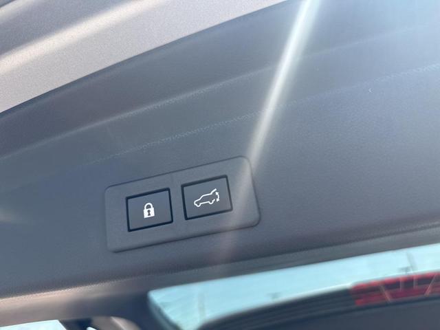 Photo of 2025 Ice Silver Metallic Subaru Ascent