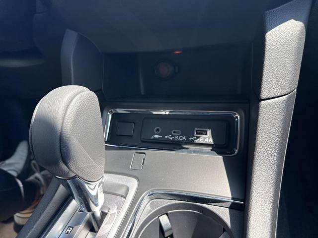 Photo of 2025 Ice Silver Metallic Subaru Ascent