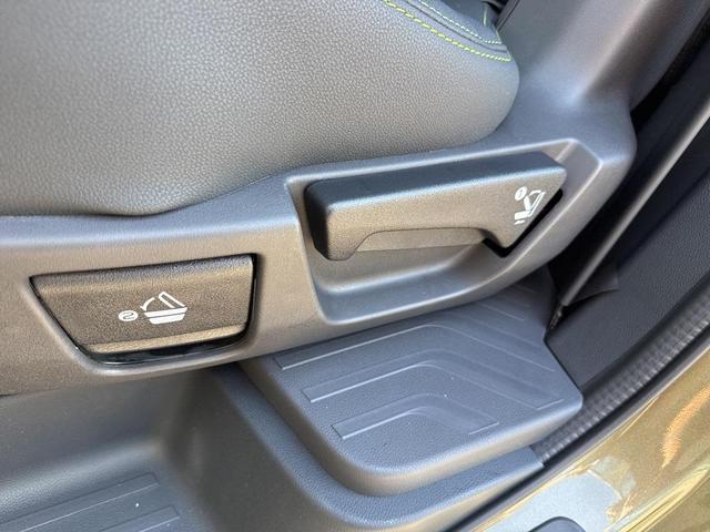 Photo of 2025 Autumn Green Metallic Subaru Ascent