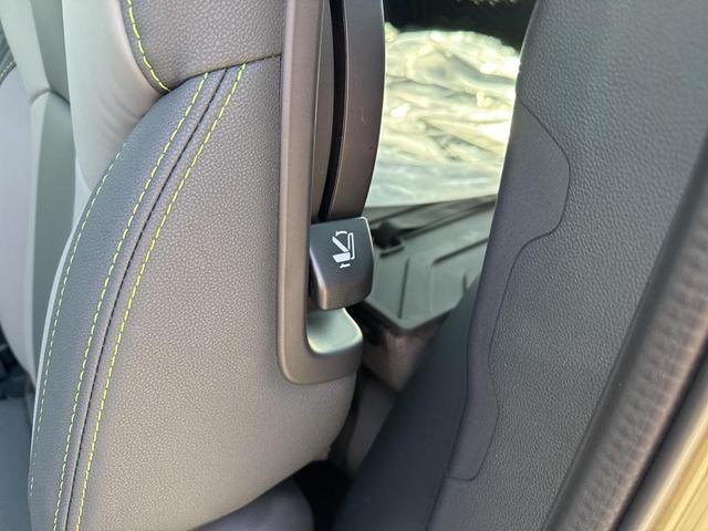 Photo of 2025 Autumn Green Metallic Subaru Ascent