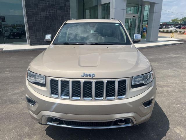 Photo of 2015 Cashmere Pearlcoat Jeep Grand Cherokee