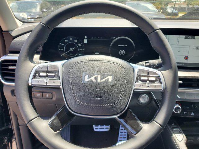 Photo of 2025 Ebony Kia Telluride
