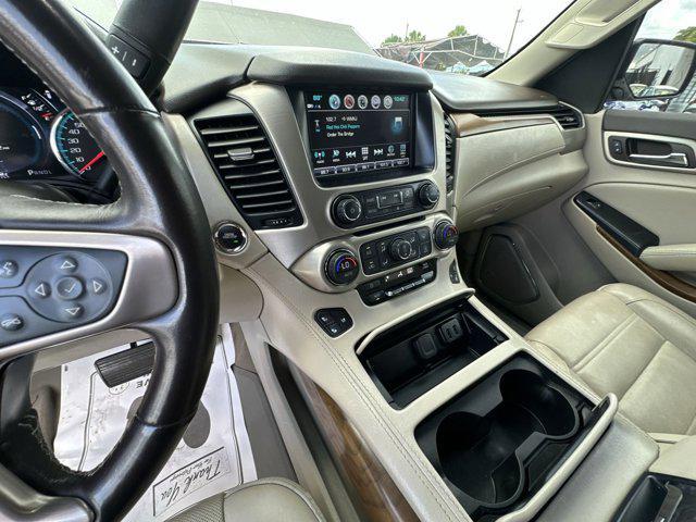 Photo of 2019 White Frost Tricoat GMC Yukon