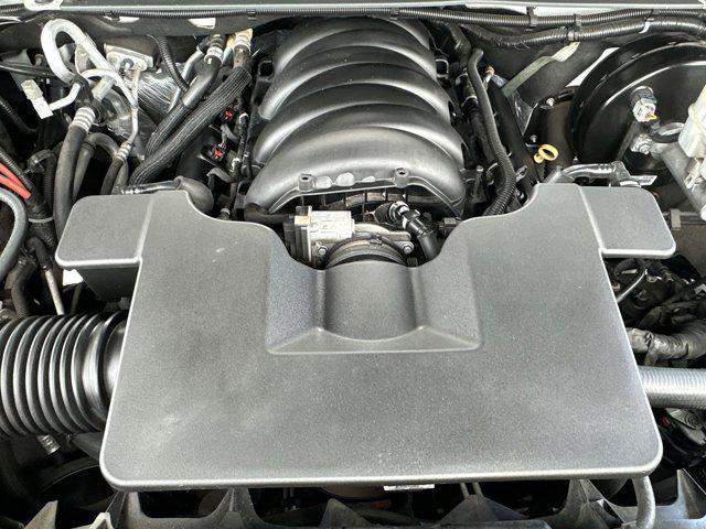 Photo of 2019 White Frost Tricoat GMC Yukon