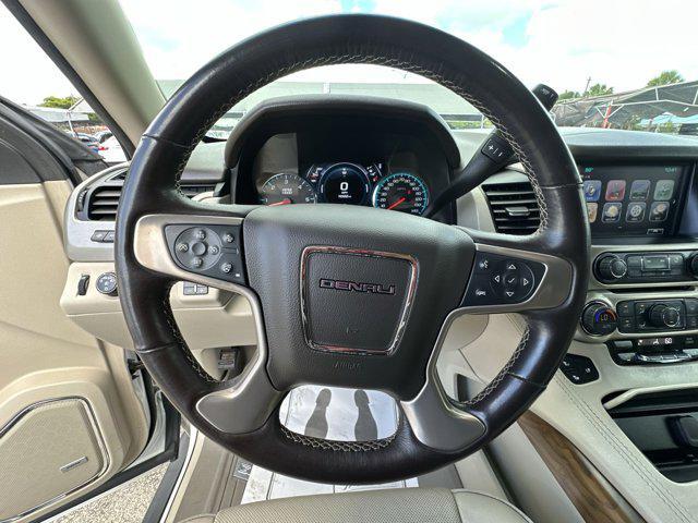 Photo of 2019 White Frost Tricoat GMC Yukon