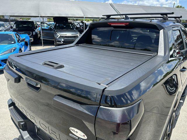 Photo of 2023 Phantom Black Hyundai SANTA CRUZ