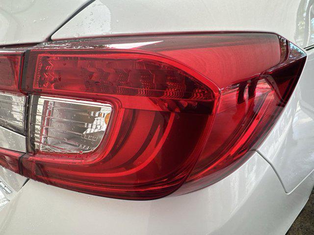 Photo of 2022 Platinum White Pearl Honda Accord
