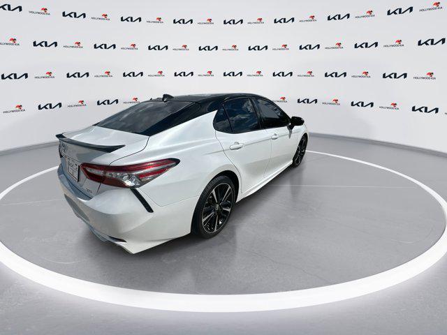 Photo of 2019 Pearl Toyota Camry