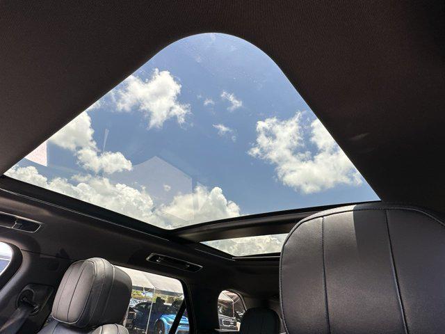 Photo of 2024 Santorini Black Metallic Land Rover Range Rover Sport