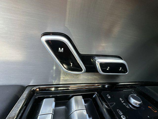 Photo of 2024 Santorini Black Metallic Land Rover Range Rover Sport