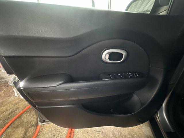 Photo of 2016 Titanium Gray Kia Soul