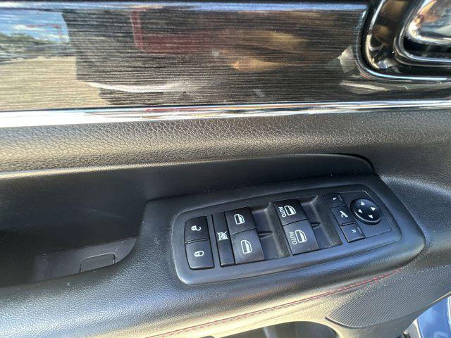 Photo of 2020 Slate Blue Pearlcoat Jeep Grand Cherokee