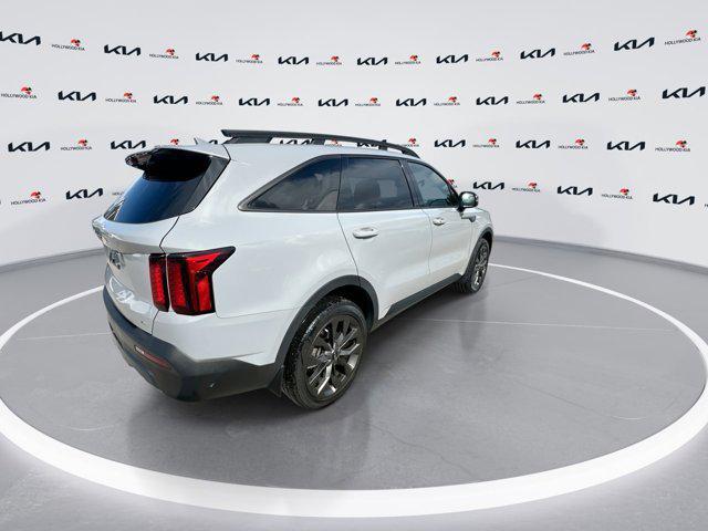 Photo of 2023 Wolf Gray Kia Sorento
