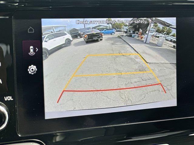 Photo of 2023 Wolf Gray Kia Sorento
