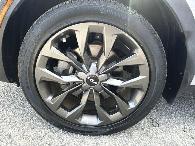 Photo of 2023 Wolf Gray Kia Sorento