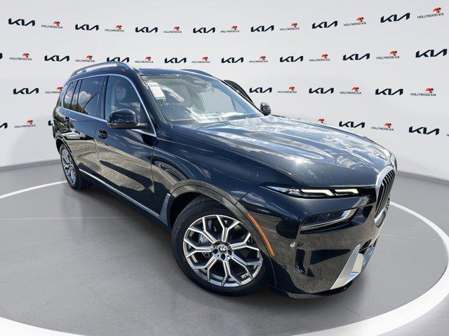 2023 BMW X7