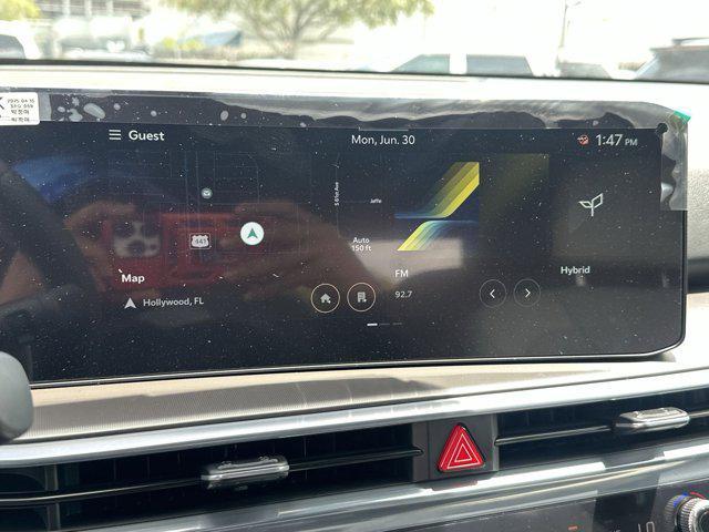 Photo of 2025 Snow White Pearl Kia Sorento Hybrid