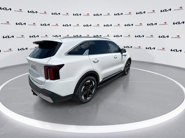 Photo of 2025 Snow White Pearl Kia Sorento Hybrid