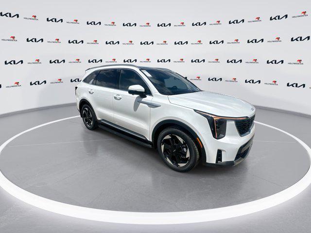 Photo of 2025 Snow White Pearl Kia Sorento Hybrid