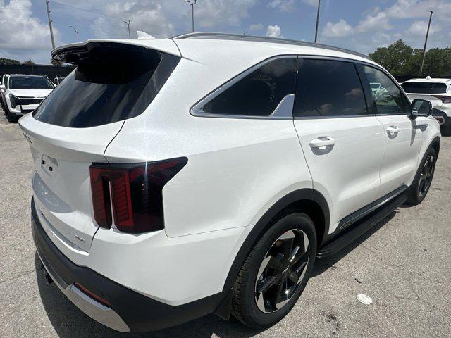 Photo of 2025 Snow White Pearl Kia Sorento Hybrid