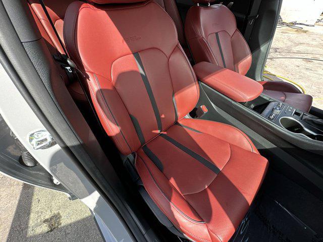 Photo of 2024 Wolf Gray Kia K5