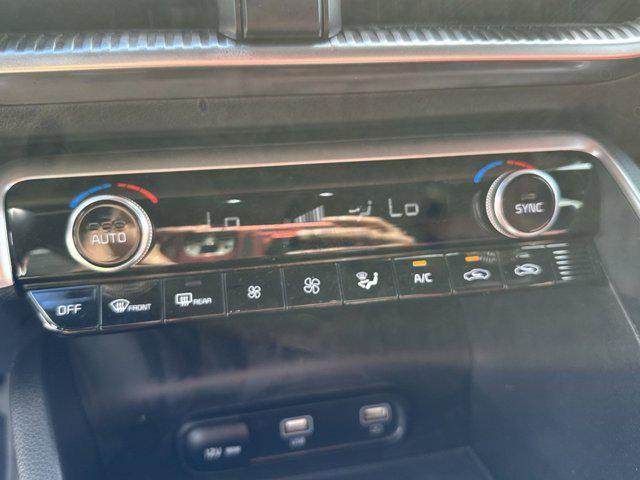 Photo of 2024 Wolf Gray Kia K5