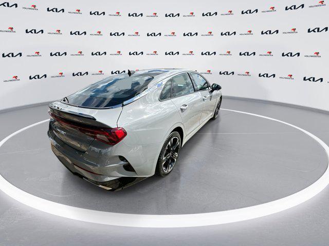 Photo of 2024 Wolf Gray Kia K5