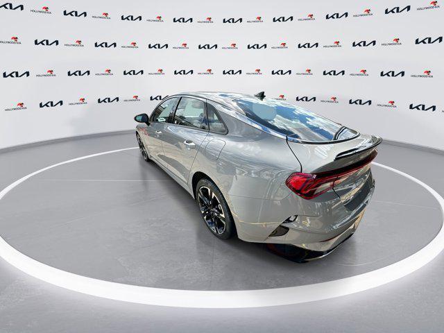 Photo of 2024 Wolf Gray Kia K5