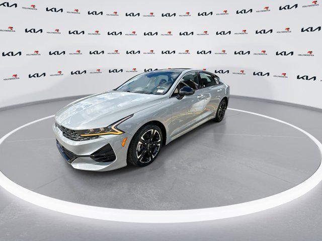 Photo of 2024 Wolf Gray Kia K5