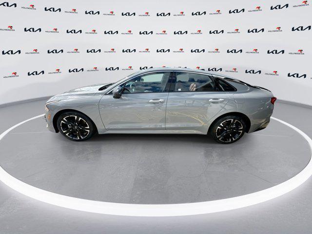 Photo of 2024 Wolf Gray Kia K5