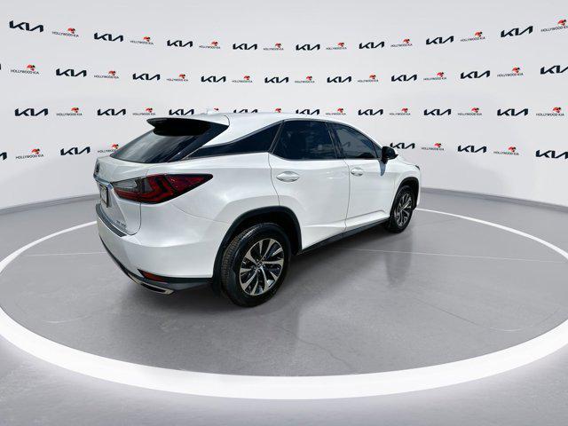 Photo of 2022 White Lexus RX 350