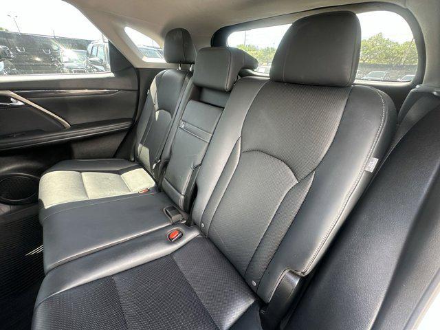 Photo of 2022 White Lexus RX 350