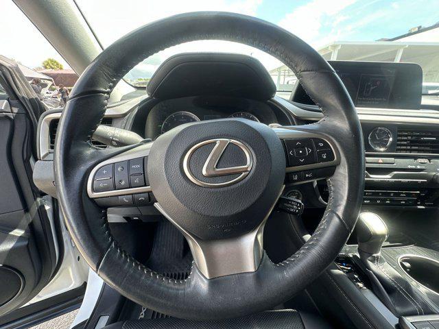 Photo of 2022 White Lexus RX 350