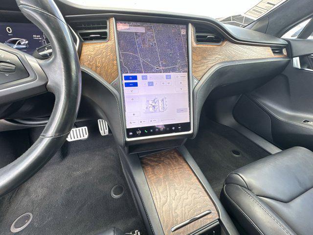 Photo of 2020 Midnight Silver Metallic Tesla Model S