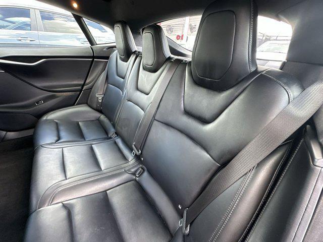 Photo of 2020 Midnight Silver Metallic Tesla Model S
