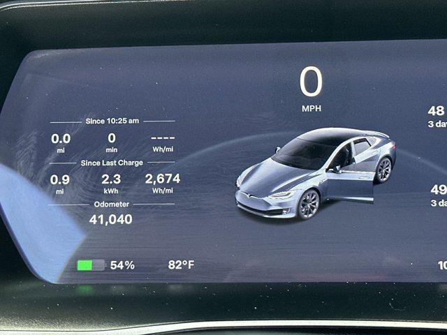 Photo of 2020 Midnight Silver Metallic Tesla Model S