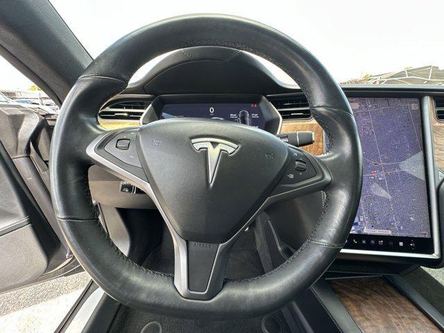 Photo of 2020 Midnight Silver Metallic Tesla Model S