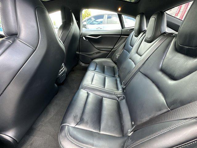 Photo of 2020 Midnight Silver Metallic Tesla Model S