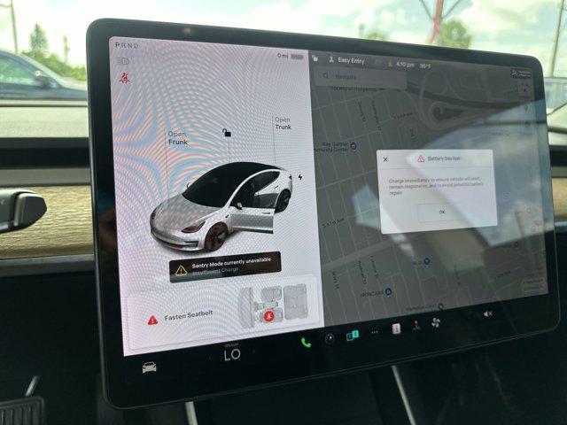 Photo of 2020 White Tesla Model 3