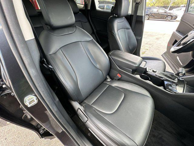 Photo of 2023 Gravity Gray Kia Sportage