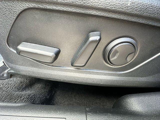 Photo of 2023 Gravity Gray Kia Sportage