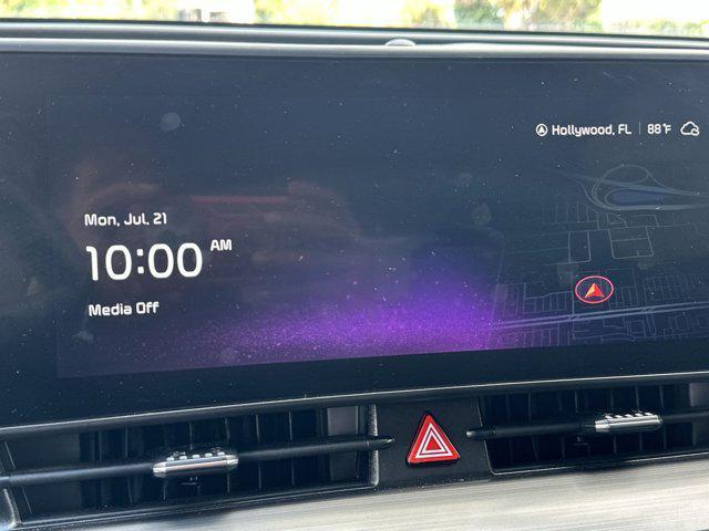 Photo of 2023 Gravity Gray Kia Sportage