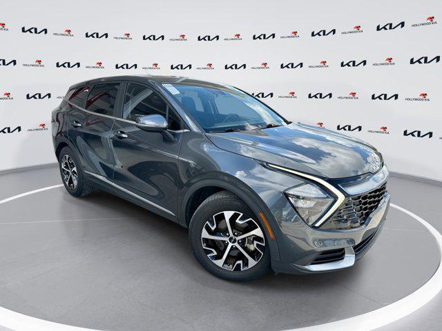 Photo of 2023 Gravity Gray Kia Sportage