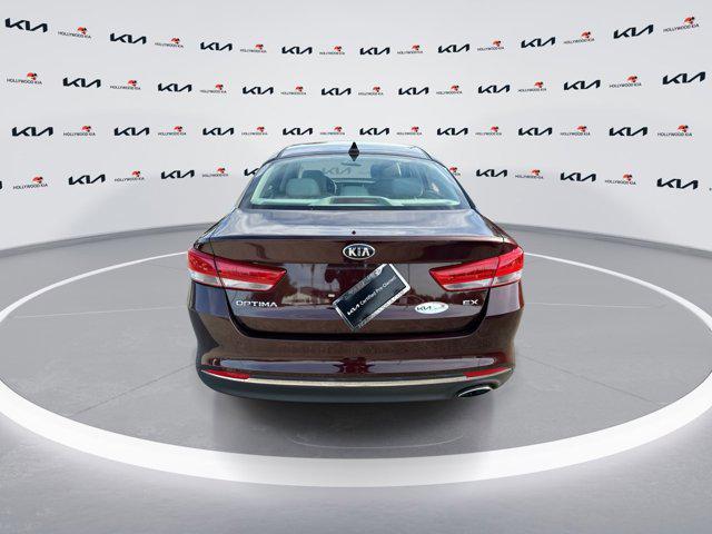Photo of 2017 Sangria Kia Optima