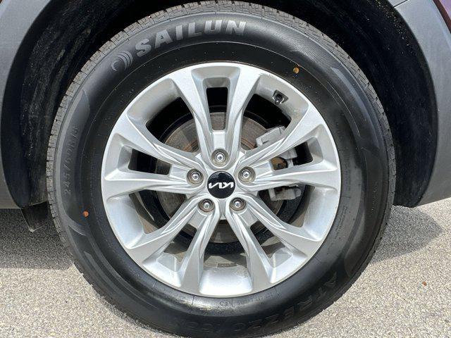 Photo of 2022 Sangria Kia Telluride