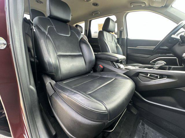 Photo of 2022 Sangria Kia Telluride