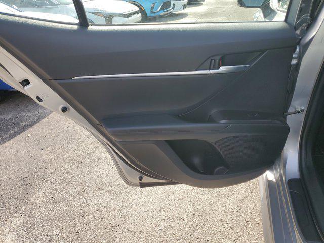 Photo of 2022 Silver Toyota Camry