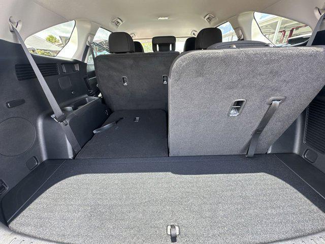 Photo of 2025 Everlasting Silver Kia Sorento